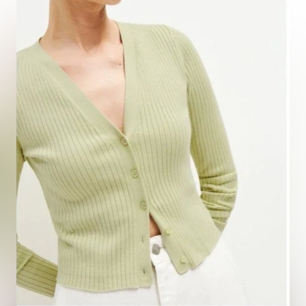 Reformation Gilda Ribbed V Neck Cardigan - Kelly Green - Picture 3 of 5